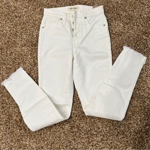 Women’s Madewell 10” high rise skinny jean. White. Size 23